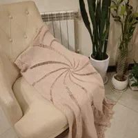 رومیزی قلاب بافی سفیدشیری کاردست نواست.|پرده، رانر، رومیزی|تهران, شهر زیبا|دیوار