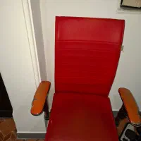 صندلی اداری در حد نو