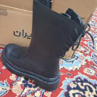 پوتین شیک و زیباونواصلا استفاده نشده سایز۳۹|کیف، کفش، کمربند|کنگاور, |دیوار