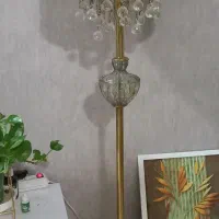 فروش آباژور کریستالی پایه طلایی با فانوس های طلایی