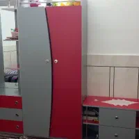 کمد و ویترین و اینه و میزتحریر