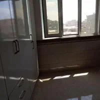 آپارتمان نوساز اجاره‌ای بر خیابون