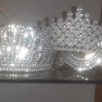 فروش تاج عروس پرنگین و مومصنوعی|بدلیجات|خمینی‌شهر, |دیوار