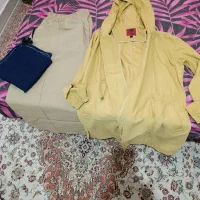 تعدادی لباس زنانه در حد نو