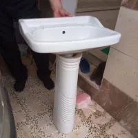 روشویی با پایه سالم