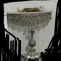 زیر آینه شمعدون