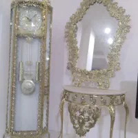 آیینه و ساعت برنزی|آینه|قم, باغ پنبه|دیوار