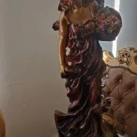 گل با گلدان فرفوژه ومجسمه زیبا|گل مصنوعی|نهاوند, |دیوار