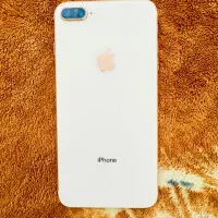 ایفون 8 پلاس