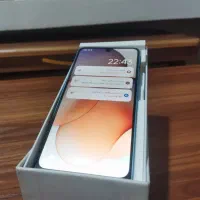 note 13 256 ram 8 و samsung a40 64gig