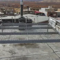 یک میز 2در 2خیلی مقاوم و خیلی الی