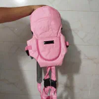 آغوشی صورتی