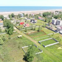 زمین ساحلی مساوی با طلا