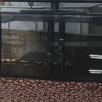 میزتلویزیون شیشه ای