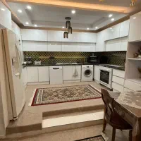 رهن واحد ۱۲۵متری حیاط دراختیارشیک قیمت عالی(فردوس)