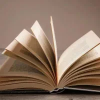 کتابخوانی  برگزاری ایونت های سرگرم کننده