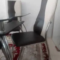 میز ناهارخوری ۴ نفره شیشه ای  تمیز و شیک|میز و صندلی غذاخوری|فولادشهر, مسکن مهر فولادشهر|دیوار