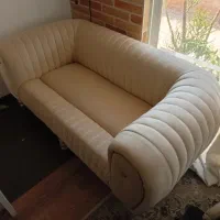 مبل دو نفره کامل نو به دلیل کم بود جا