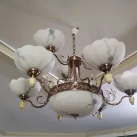 لوستر برنز ۹ شاخه کلاسیک با حباب شیشه‌ای