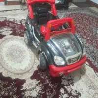 ماشین شارژی دو موتور است نیاز به تعمیر نداره