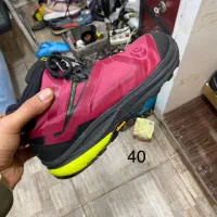 stock orginal|کیف، کفش، کمربند|مشهد, حرم مطهر رضوی|دیوار