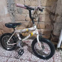 دوچرخه ۱۲ سالم فقط لاستیکها سرویس میخواد|دوچرخه، اسکیت، اسکوتر|قم, علی آباد سعدگان|دیوار