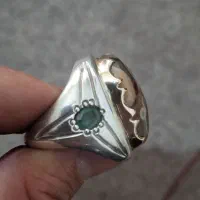 انگشتر باباقوری ده چشم و زمرد