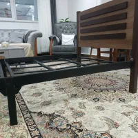 تخت یک نفره فلزی