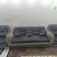 مبل پنج نفره در حد نو . تخفیف دارد