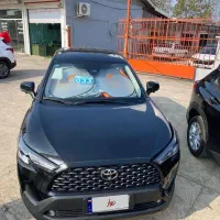 تویوتا کرولا کراس سفید و مشکی زیر قیمت بازار