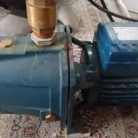 پمپ آب باب دوست
