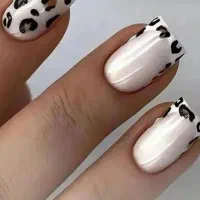 دستیار تمام وقت ناخن