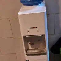 آب سردکن افترون. مانومتر