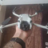 dji mini 4 pro هل شات