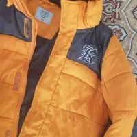 تعدادی لباس گرم و کاپشن