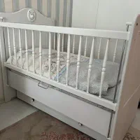 تخت نوزاد و کودک|تخت و سرویس خواب|تهران, گیشا|دیوار