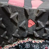 کفش کوهنوردی|کیف، کفش، کمربند|رشت, سعدی (تختی)|دیوار