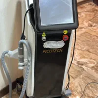 اپراتور لیزر خانم