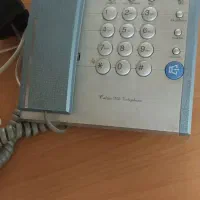 تلفن رو میزی