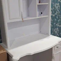 میز تحریر و تخت نو جوان مارک دار سالم و بدون خط