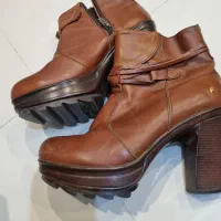 یک جفت چکمه چرم اصل