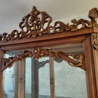 بوفه، ویترین چوب راش مالزی سلطنتی