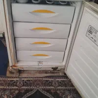 یک عدد یخچال فلیزر