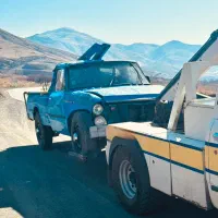 یدک کش امداد خودرو جرثقیل شبانه روز با کمترین قیمت