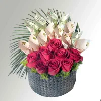 باکس گل رمانی با تزیین پول برا روز مادر|گل مصنوعی|ورامین, ورامین|دیوار