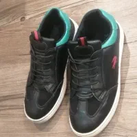 کتونی|کیف، کفش، کمربند|رشت, پارک شهر|دیوار