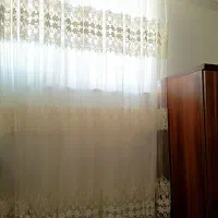 پرده پنجره اتاق و بالکن