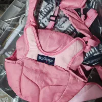 اغوشی نوازد