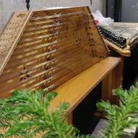 سنتور فرتاک|سازهای سنتی|تاکستان, |دیوار