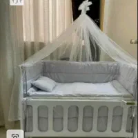 تخت گهواره شوکنار تخت مادر